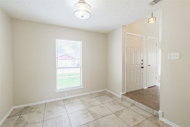 Photo - 20223 Regents Corner Ln