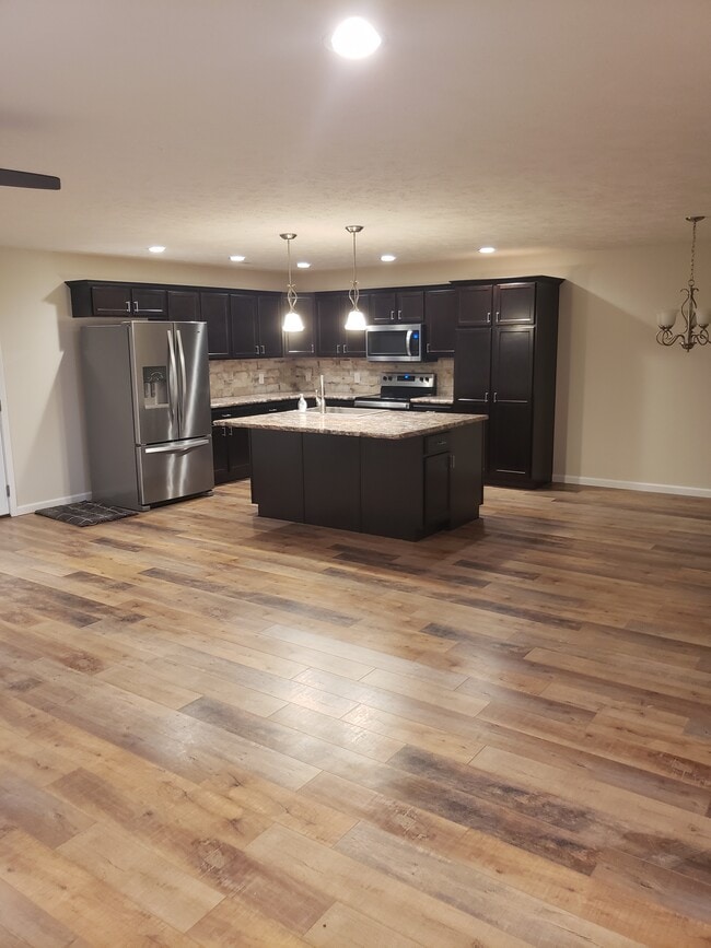 Building Photo - 811 G Avenue Pl Rental