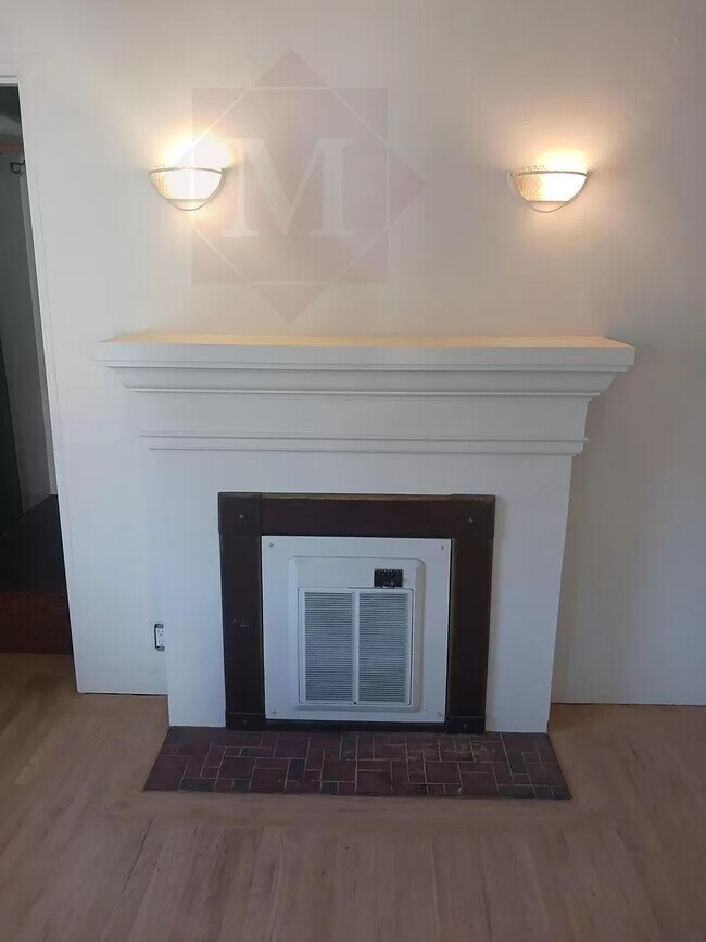 Photo - 133 Chapala St