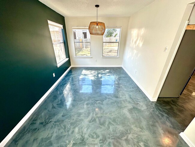 Photo - A Stunning 3-Bedroom 2.5-Bath 2 Storey Home with Spacious Layout and Backyard Oasis!