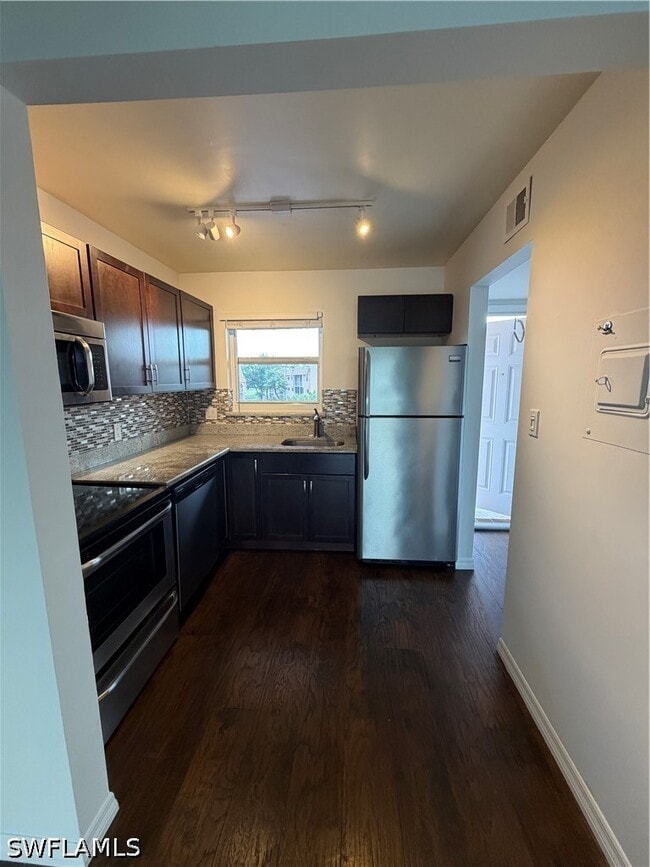 190 Turtle Lake Ct Unit 307