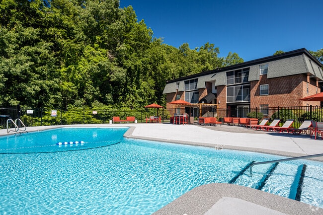 Tatnuck Square Apartments Worcester