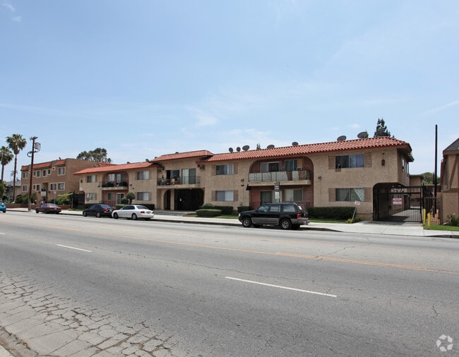 Building Photo - 15522 Vanowen St