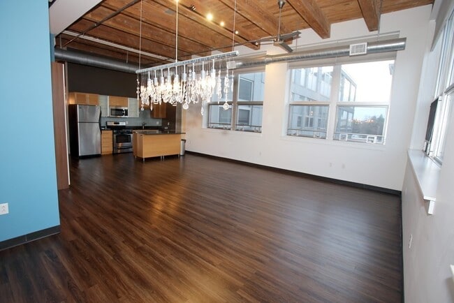 Photo - 120 Holmes St Unidad 209