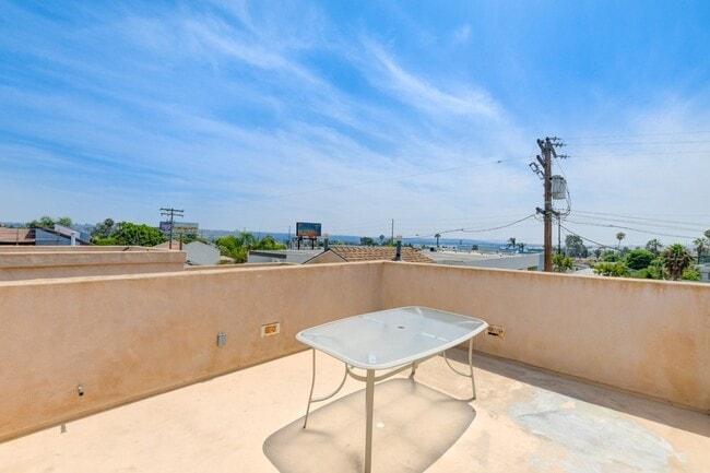 Photo - 1939 Felspar St Unit 1939