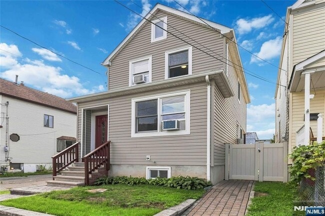 33 Franklin Ave