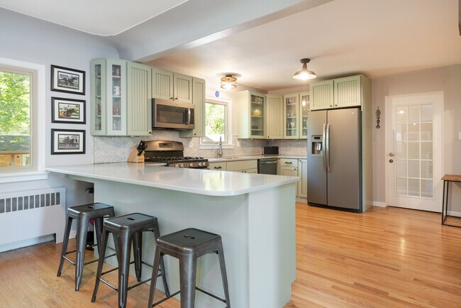 Photo - 2765 Pierce St