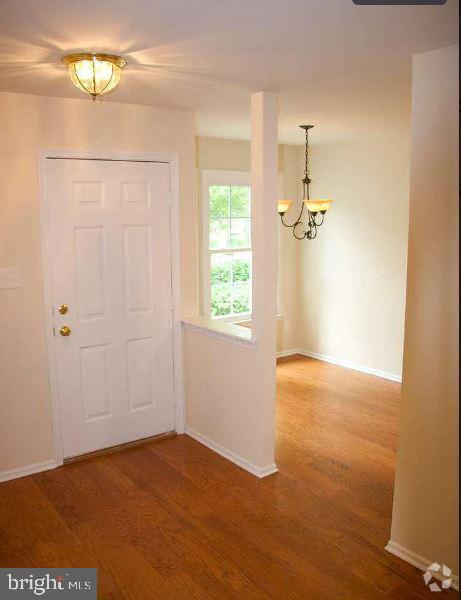 Building Photo - 218 Bromley Pl Rental