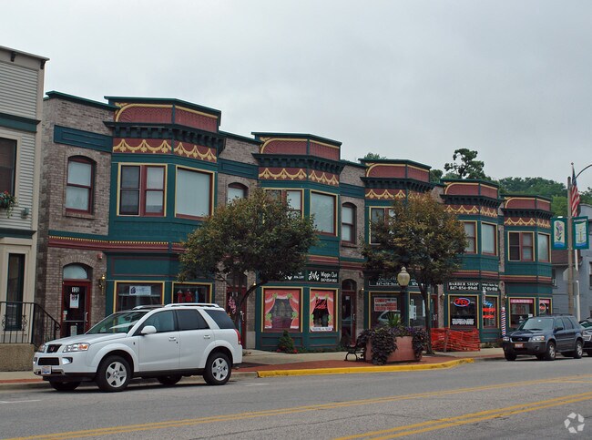 Photo - 122-140 Main St