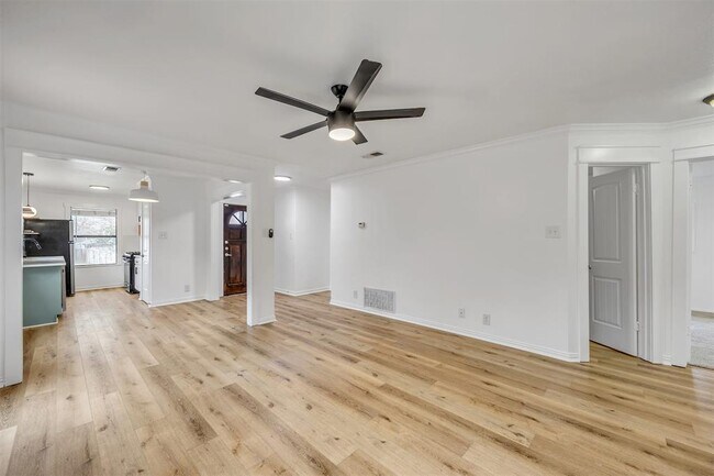 Photo - 7004 Trendal Ln