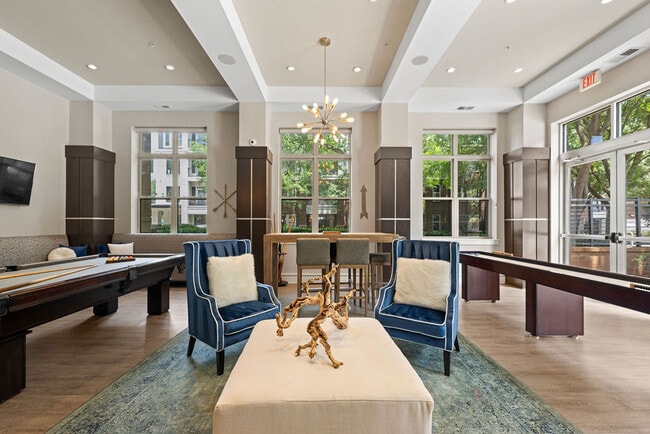 Elizabeth Square Apartments