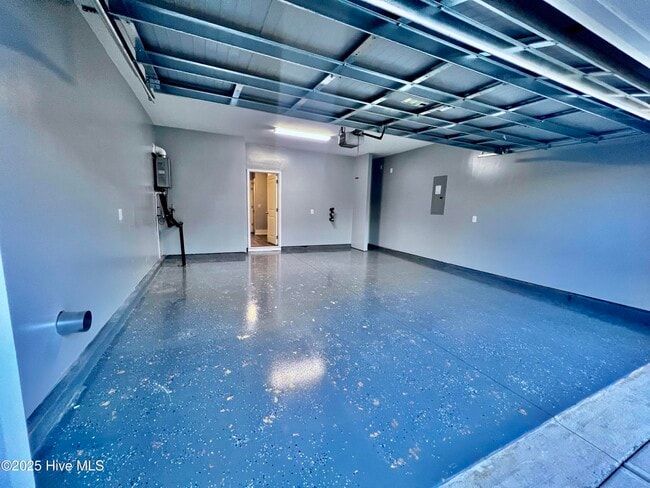 Building Photo - 111 Ballantine Grv Ln Rental