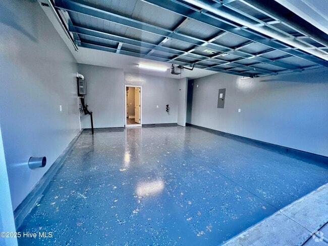 Building Photo - 111 Ballantine Grv Ln Rental