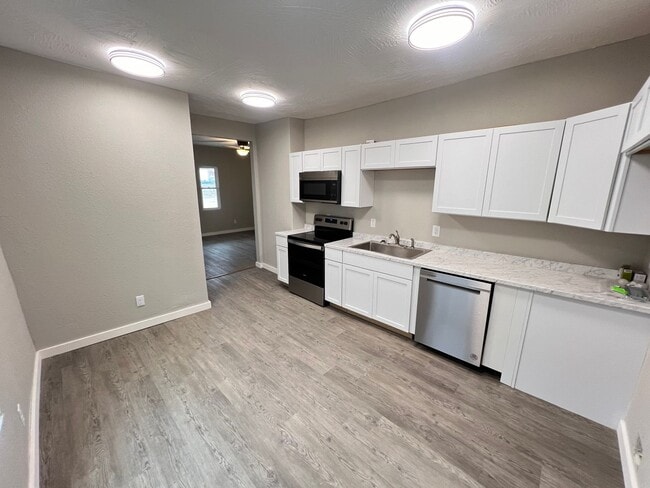 Photo - 3 Bed 2 Bath Springfield, Missouri