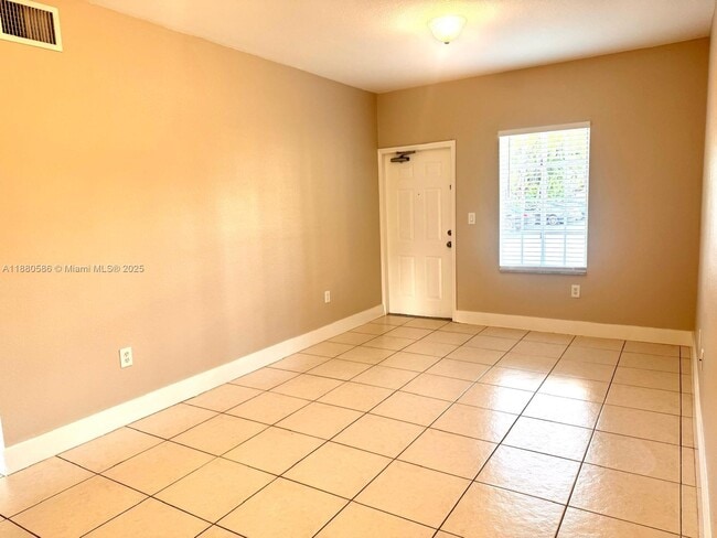 Photo - 6940 NW 179th St Unit 108-7