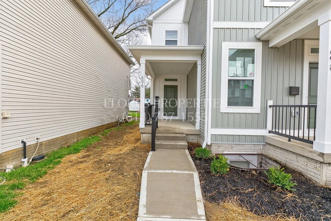 Photo - 696 S 22nd St