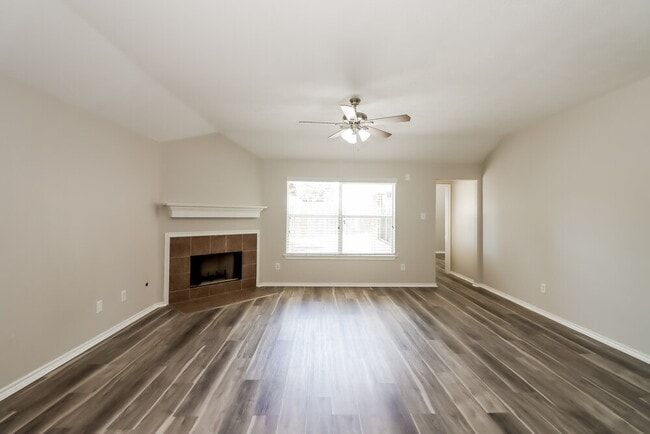 Photo - 21947 Gosling Cedar Pl