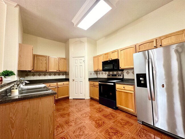 Photo - 2710 Grants Lake Blvd Unidad L7