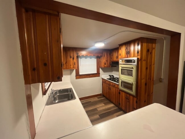 Photo - 2 Bedrooms, 1 Bathroom - House in South Rome!