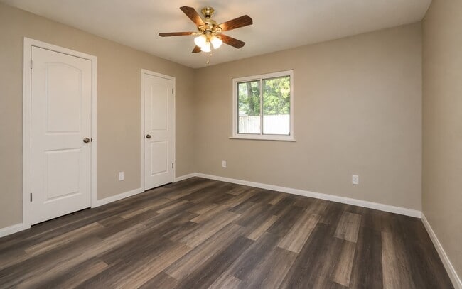 Building Photo - 3134 Sedgeborough Dr