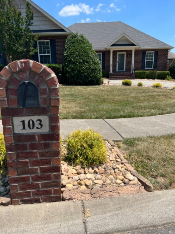 Building Photo - 103 Beacon St