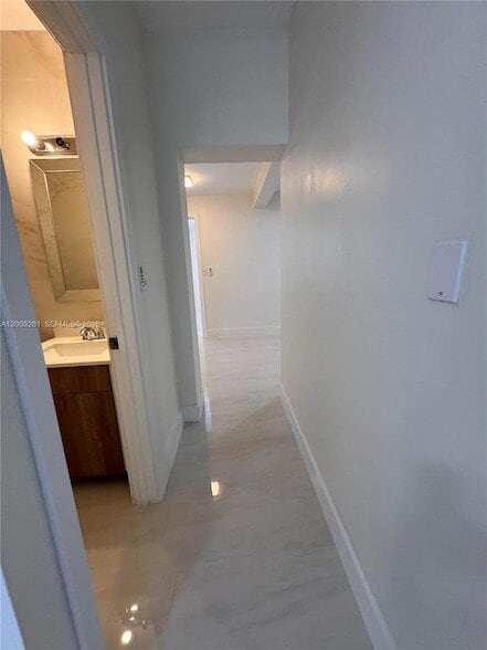 Photo - 606 SW 58th Ct Unit 1