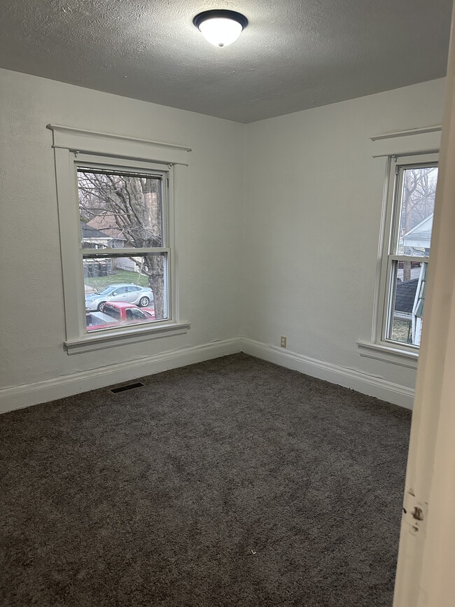 Photo - 1621 S Taylor St