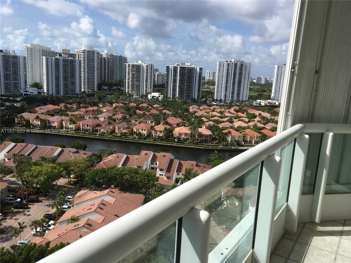 Photo - 21055 Yacht Club Dr Unit 1603