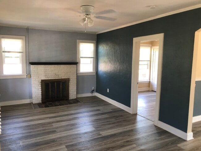 Photo - 416 Goodall Ave