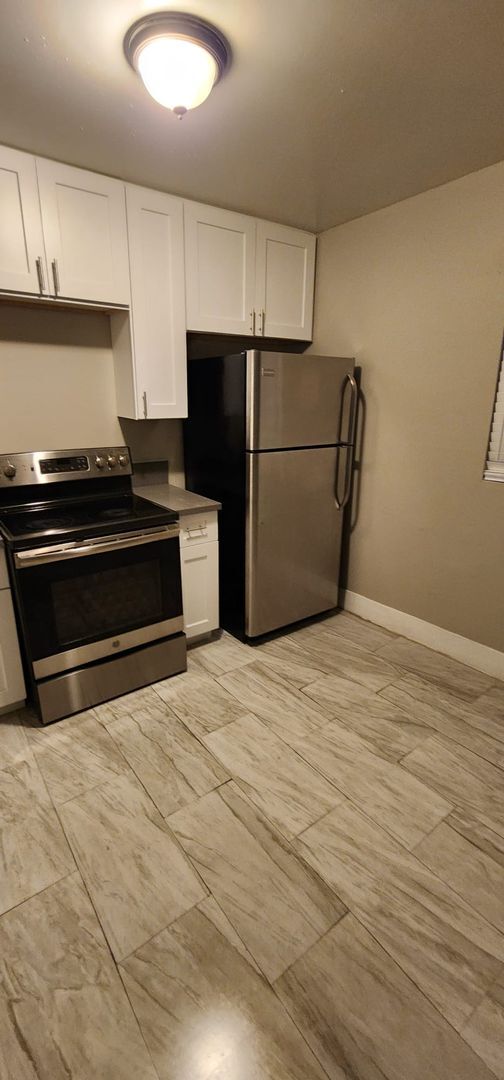 Charming 2 Bed, 2 Bath Apartment in Las Vegas - Charming 2 Bed, 2 Bath Apartment in Las Vegas Unit 1