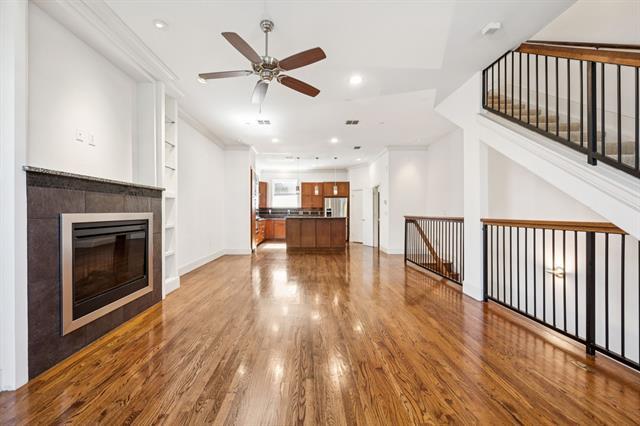 Building Photo - 3200 Ross Ave Unit 15