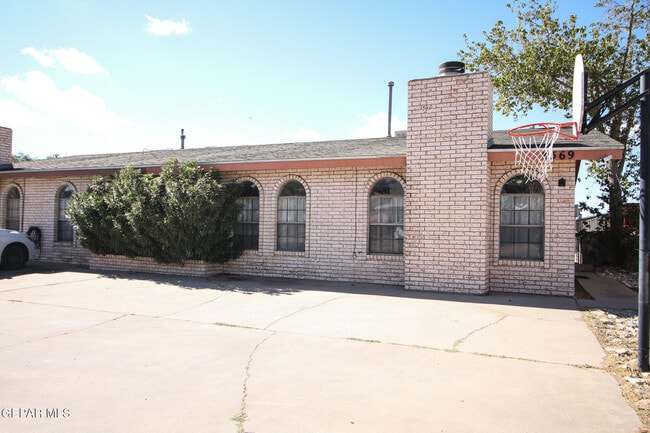 Building Photo - 3569 E Glen Dr Rental