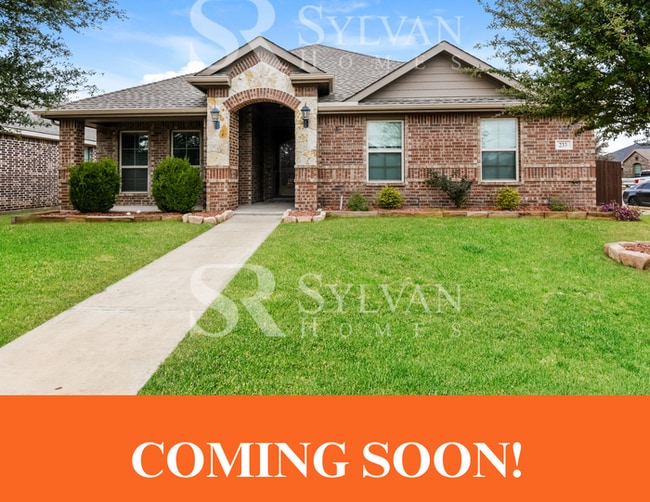 Building Photo - Prepare to be impressed by this 4bedroom, 2.5 bathroom home