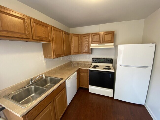 Photo - 110 Hughey Ct