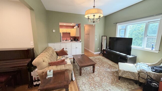 Photo - 82 Munroe St Unit 12