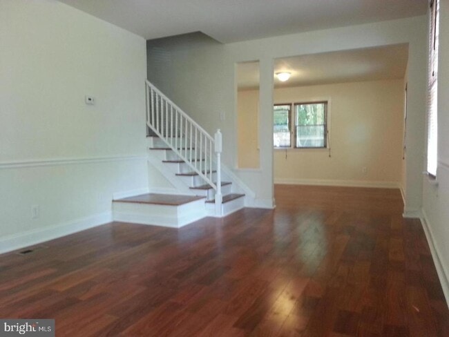 Photo - 303 S Highland St