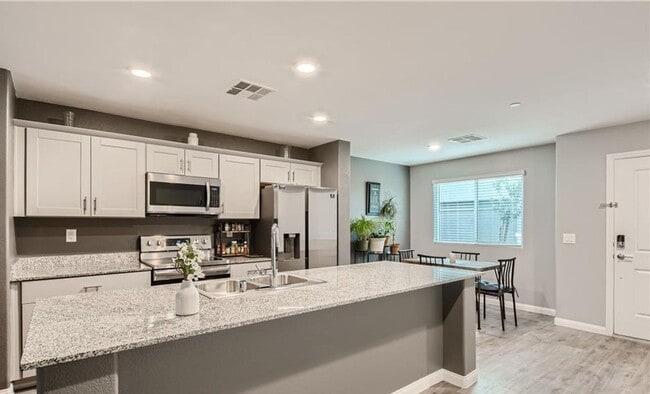 Photo - Beautiful townhome with amazing amenities,  convenience in a desirable community.