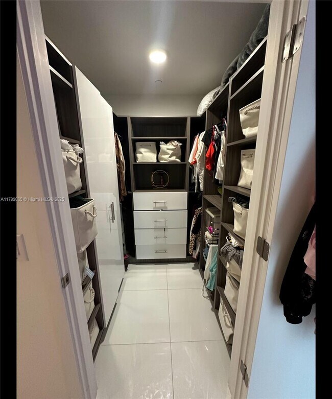 Photo - 851 NE 1st Ave Unit 2208