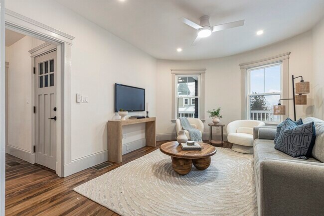 Photo - 41 Westmoreland St Unit 1