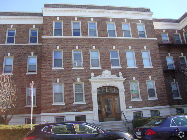 Building Photo - 4 Ransom Rd Unit 1 Rental