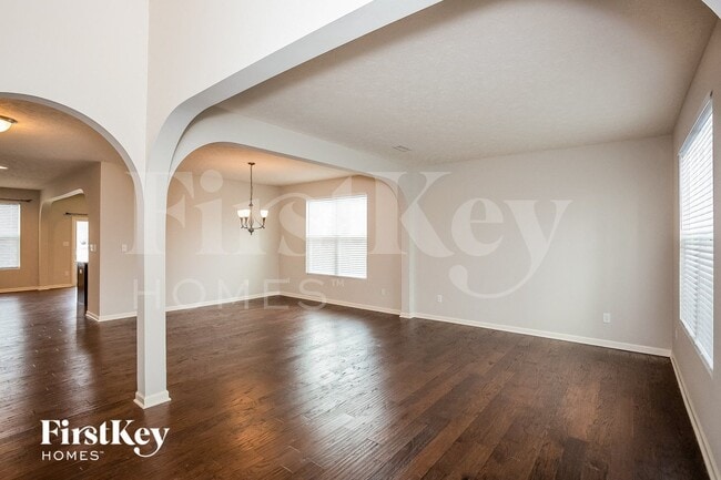 Photo - 2840 Chalbury Dr