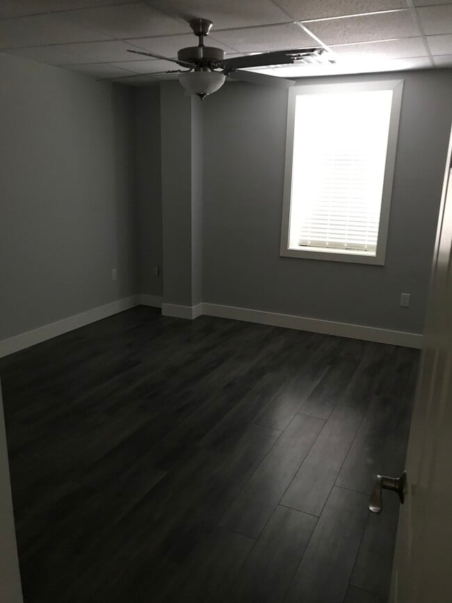 Photo - 421 N 20th St Unit 102 Unfurnished