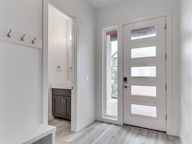 Photo - 2544 NW 130th St