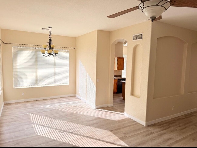 Photo - 17640 N 17th St