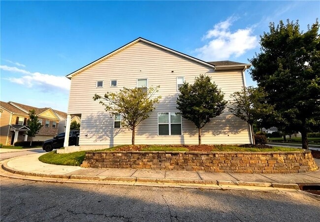 Photo - 602 Lofty Ln