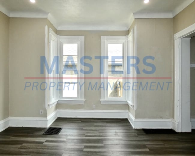 Photo - 834 Prouty Ave