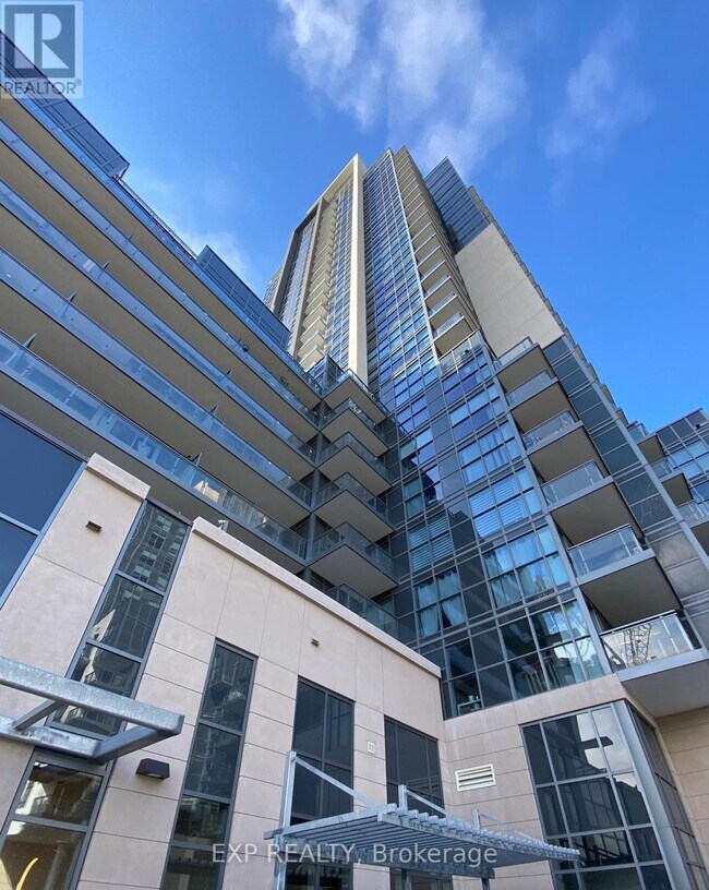 Photo - 30 Meadowglen Pl Unité 2703