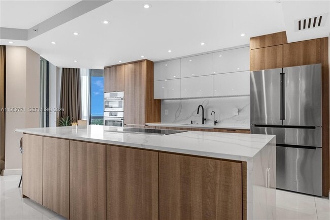 Photo - 20191 E Country Club Dr Unit 1603