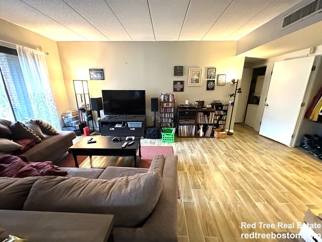 85 Brainerd Rd Unit 1