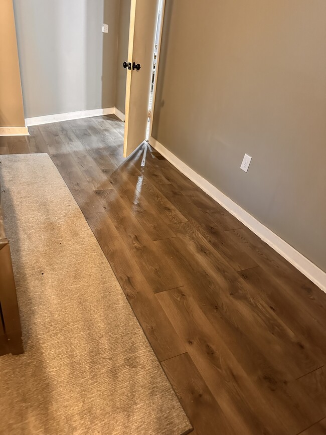 Photo - 11601 US-221